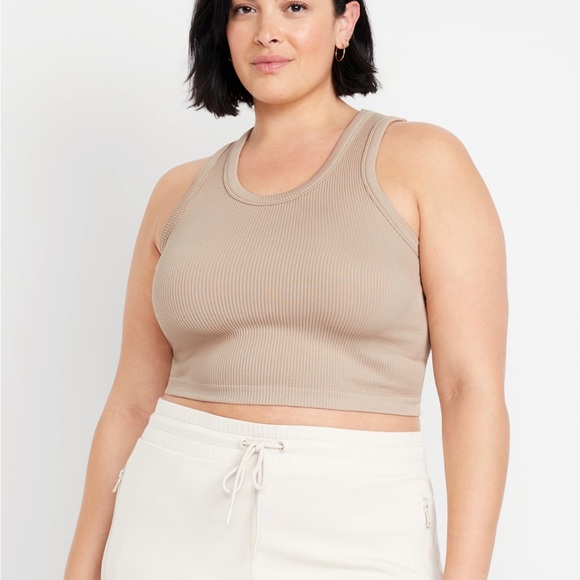 Fitted Seamless Ribbed Tank Тор - Picture 7 of 11